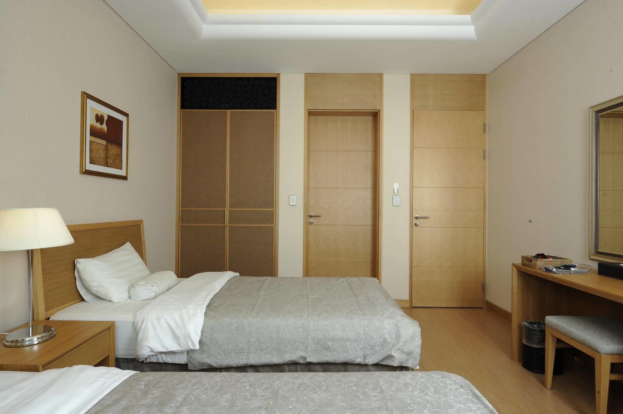 Hotel Pineridge Sokcho Exterior foto