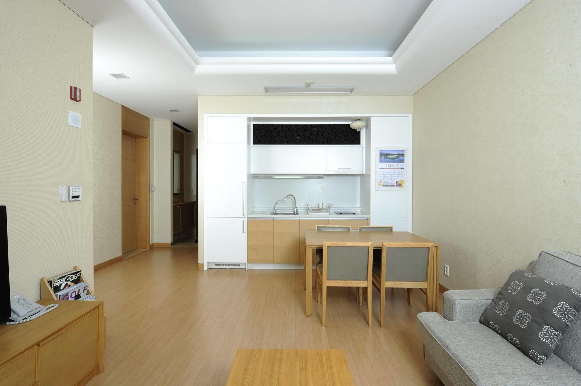 Hotel Pineridge Sokcho Exterior foto