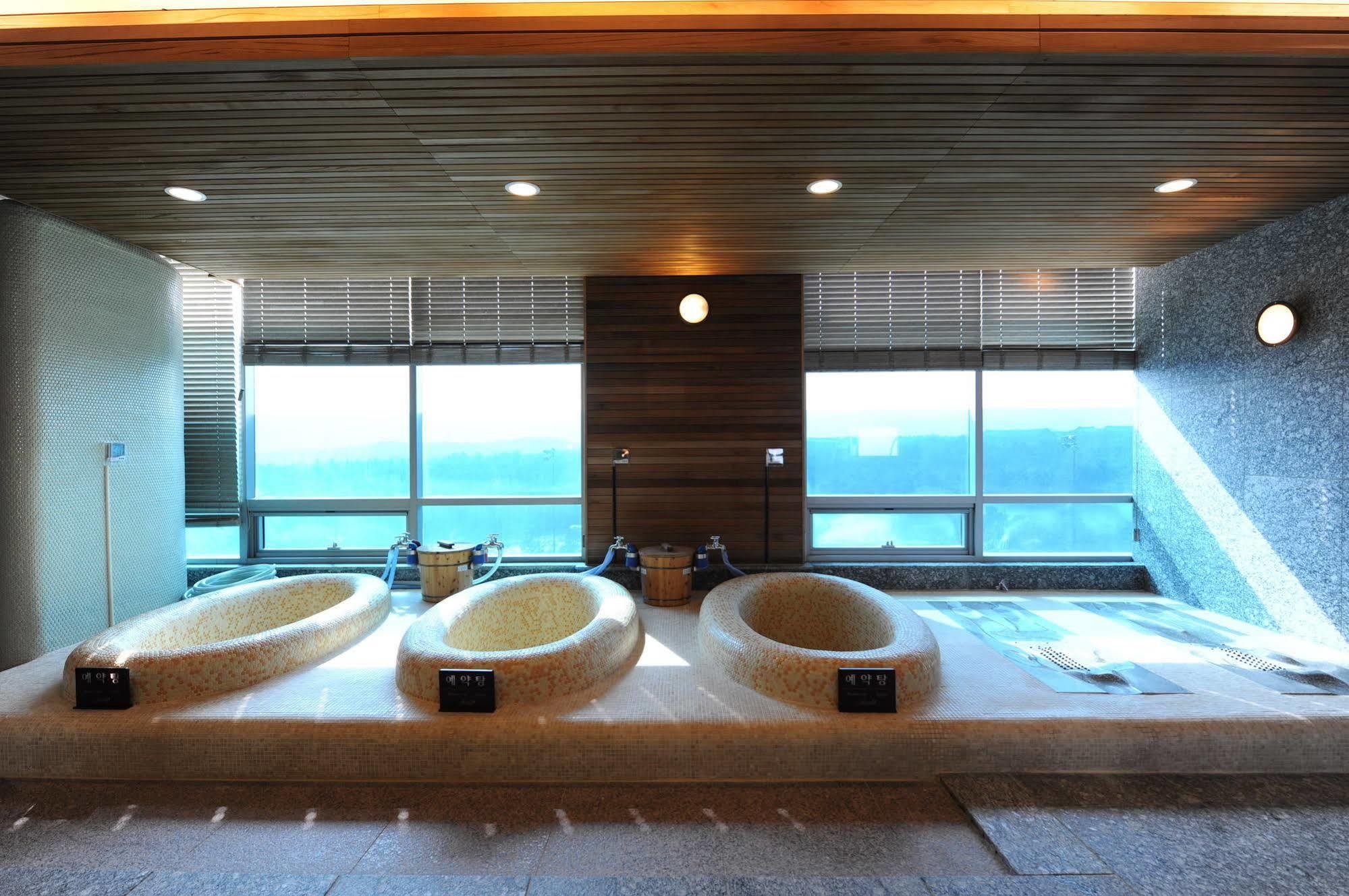 Hotel Pineridge Sokcho Exterior foto