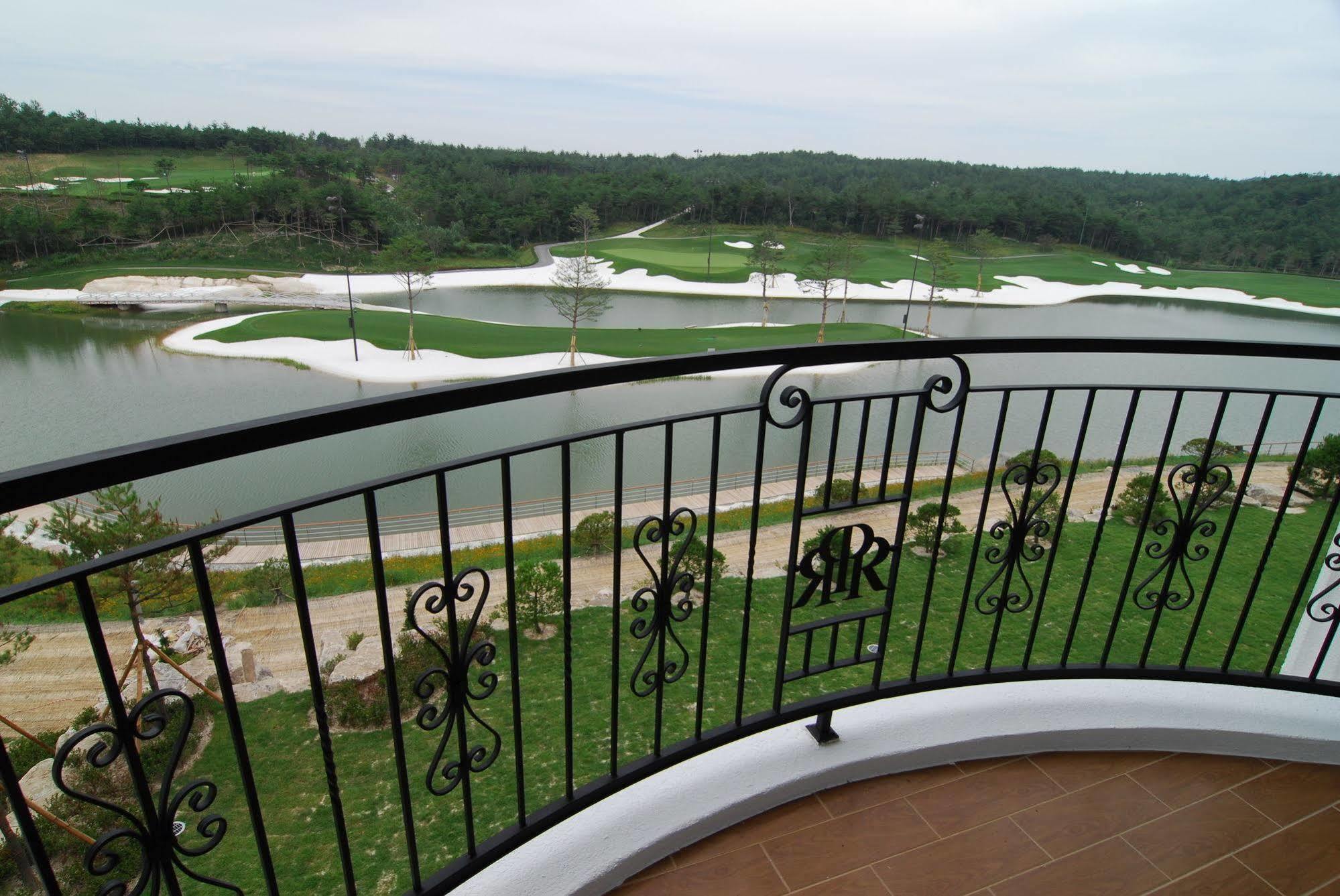 Hotel Pineridge Sokcho Exterior foto