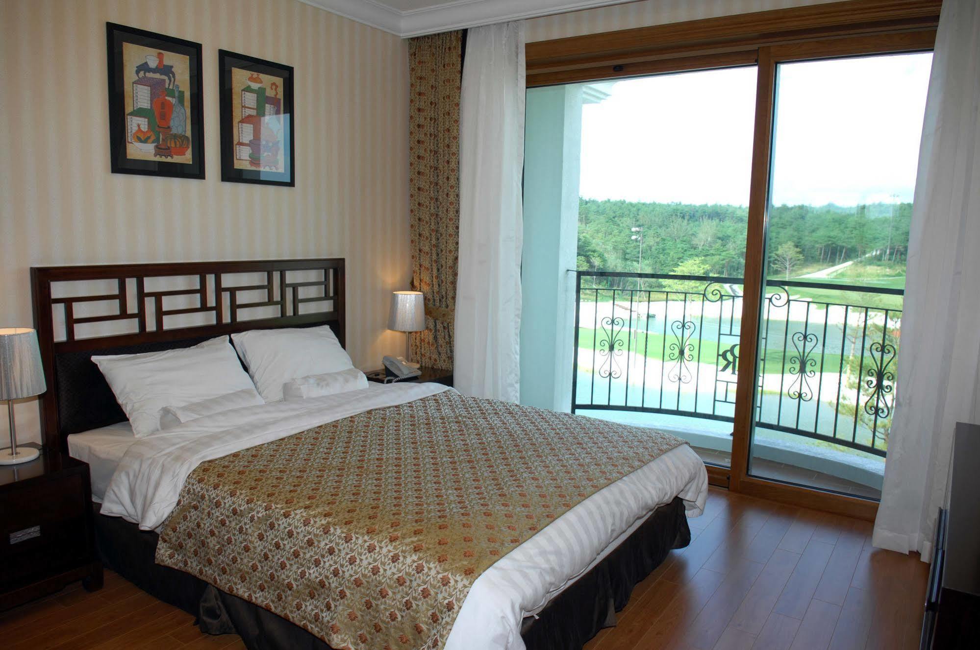 Hotel Pineridge Sokcho Exterior foto